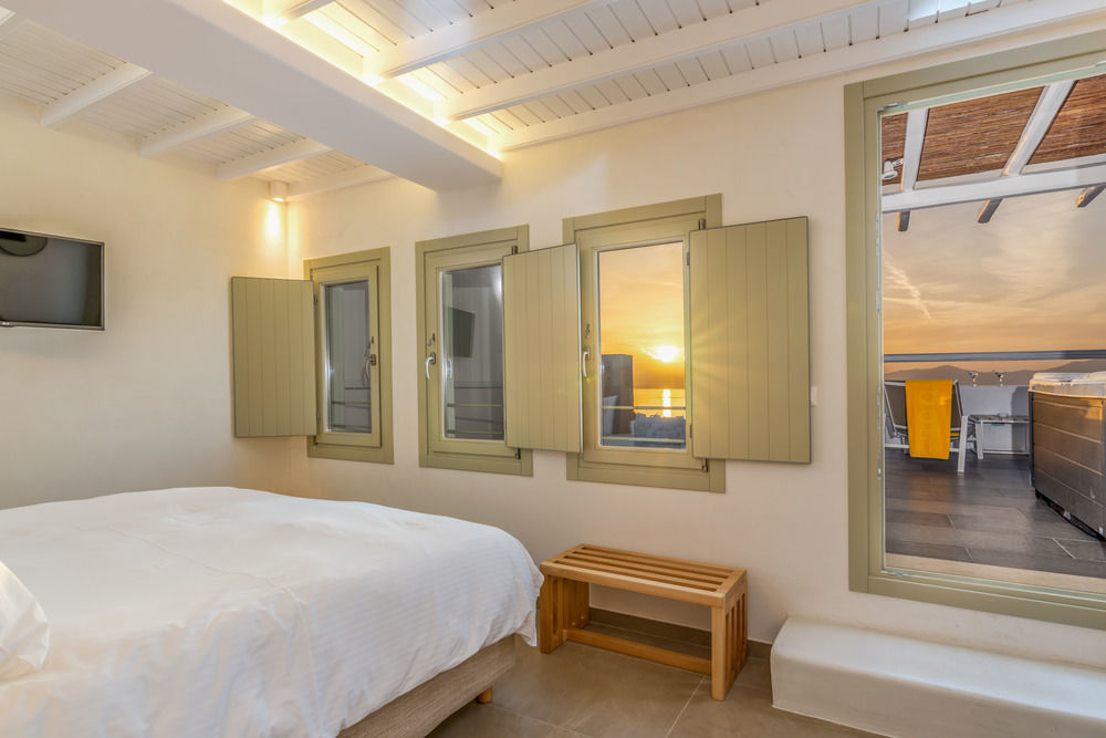 Rochari Mykonos Town